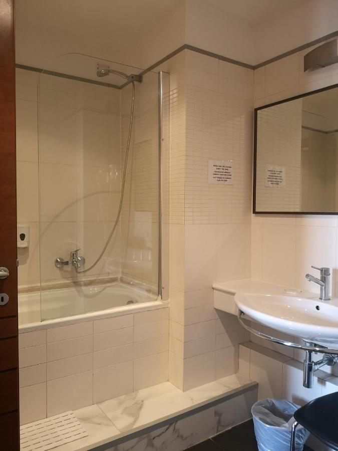 Rome Travellers Hotel Buitenkant foto