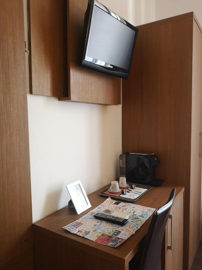 Rome Travellers Hotel Buitenkant foto