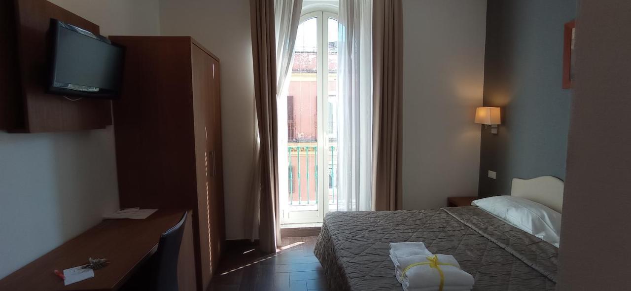 Rome Travellers Hotel Buitenkant foto